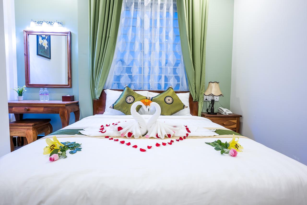 Nks Hotel Phnom Penh Ngoại thất bức ảnh
